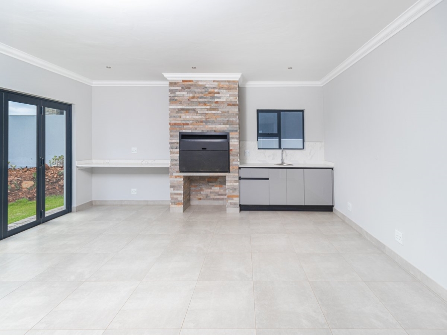 4 Bedroom Property for Sale in Xanadu Eco Park North West